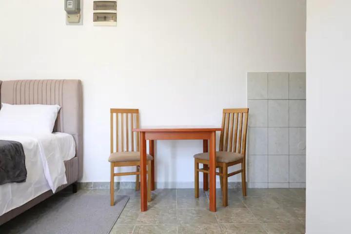 Apartments R&M ติวัต ภายนอก รูปภาพ