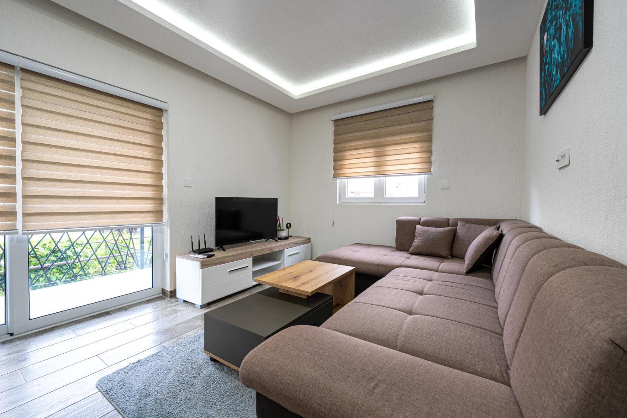 Apartments R&M ติวัต ภายนอก รูปภาพ